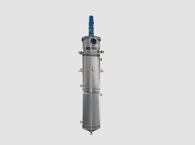 Centrifugal type squeegee thin film evaporator